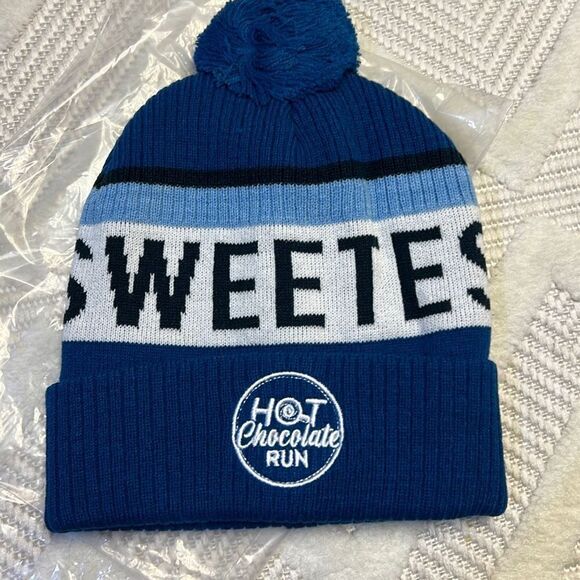 HOT CHOCOLATE RUN BEANIE - Sweetest Run - Picture 1 of 3